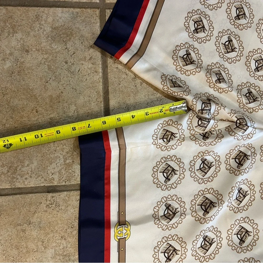 Men's Gucci graphic horse, print silk shorts size small made in Italy